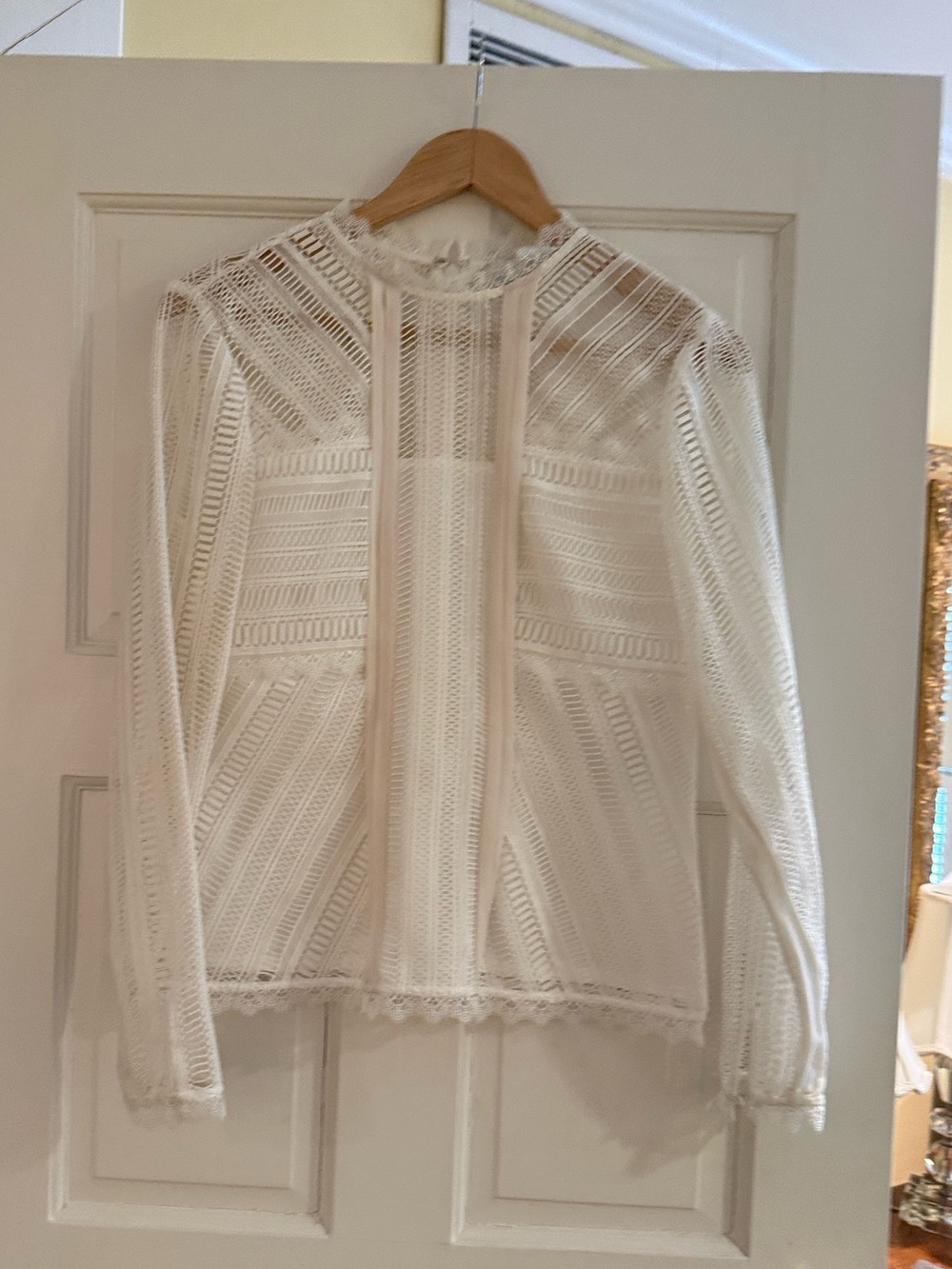 Carlisle Lace Long Sleeve White Blouse Size 6
